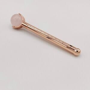2/$15❤️❤️Pink quartz facial roller NWT